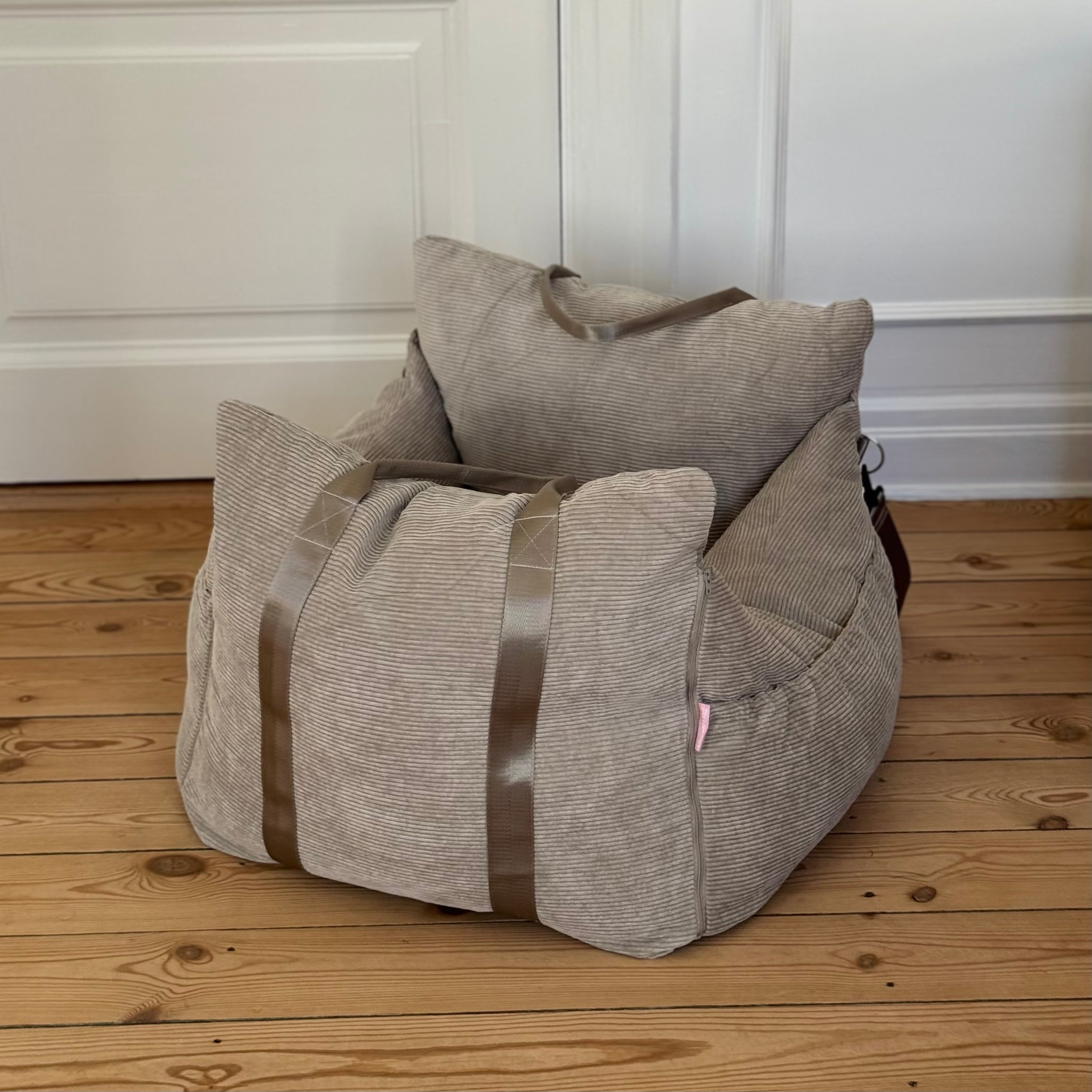 Bjørk Bilsæde Til Hunde   Beige